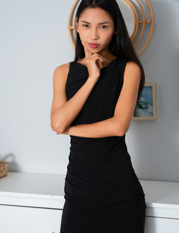 Presenting Eiza Bell